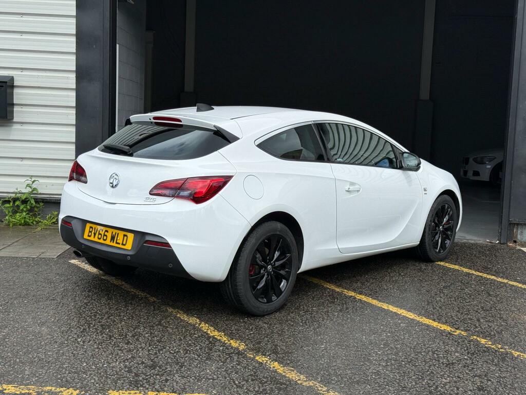Vauxhall Astra GTC Coupe White #23