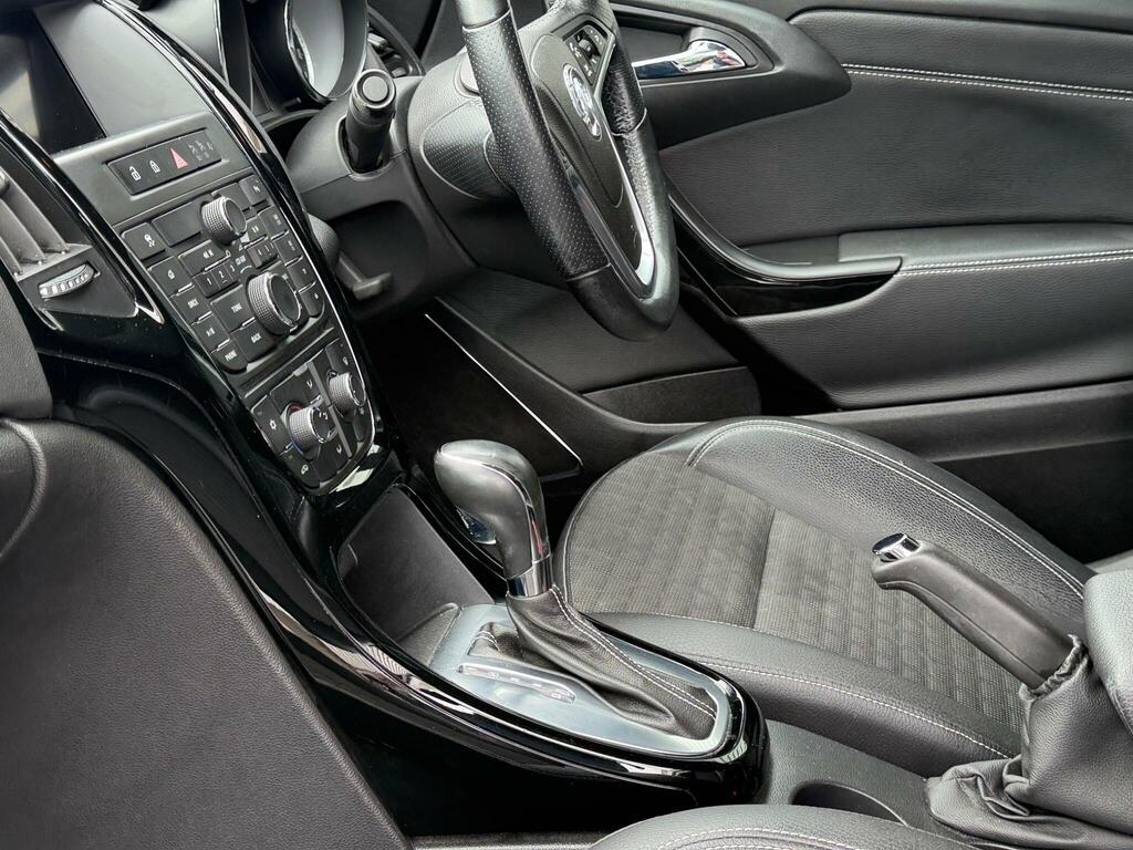 Vauxhall Astra GTC Coupe White #37