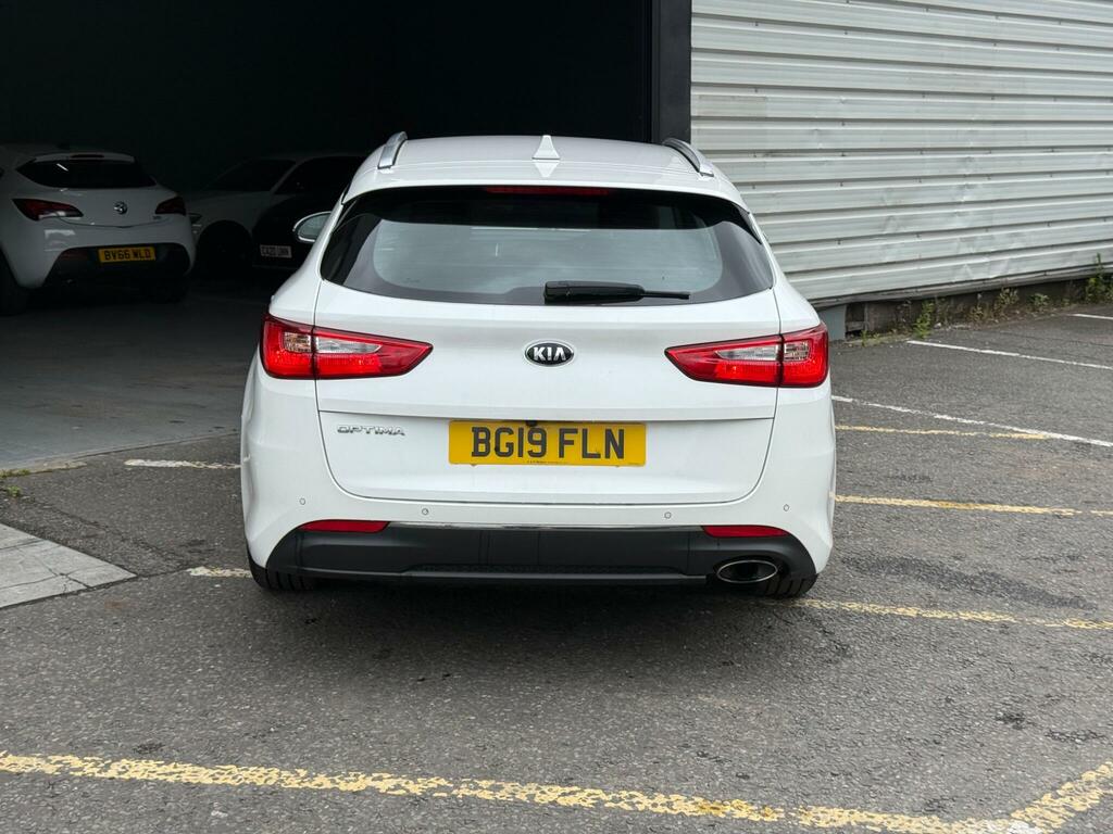 Kia Optima 2 White #6