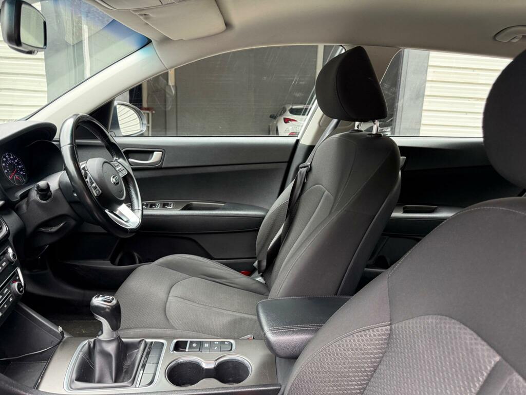 Kia Optima 1.6 Crdi Isg 3 Dct Estate Blue #39