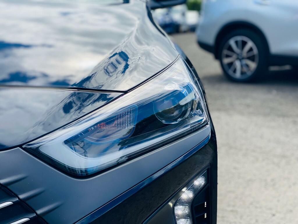 Hyundai Ioniq Hatchback White #14