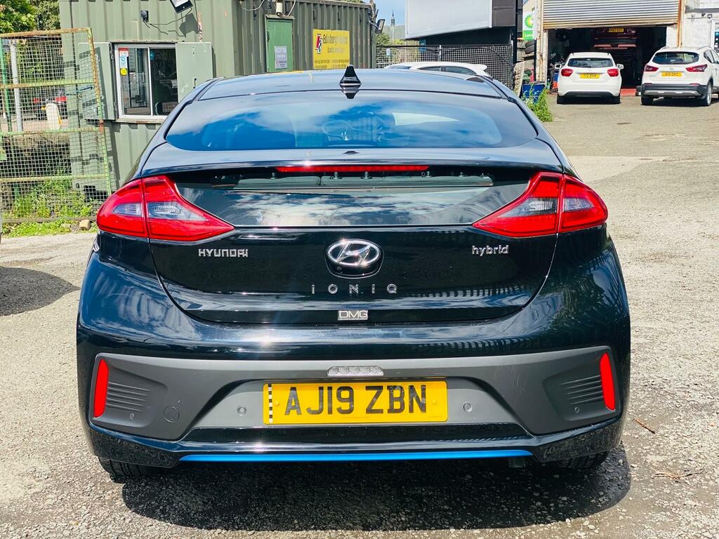 Hyundai Ioniq Hatchback White #8