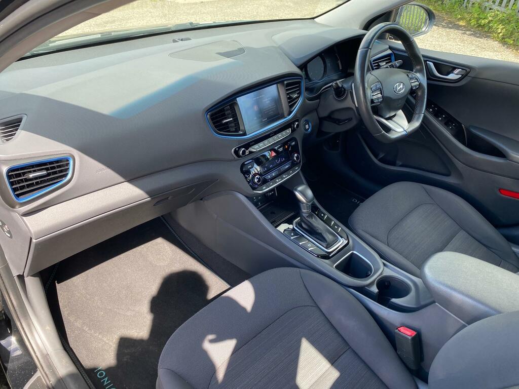Hyundai Ioniq 1.6 H-gdi Gpf Premium Hybrid Fsh Black #5