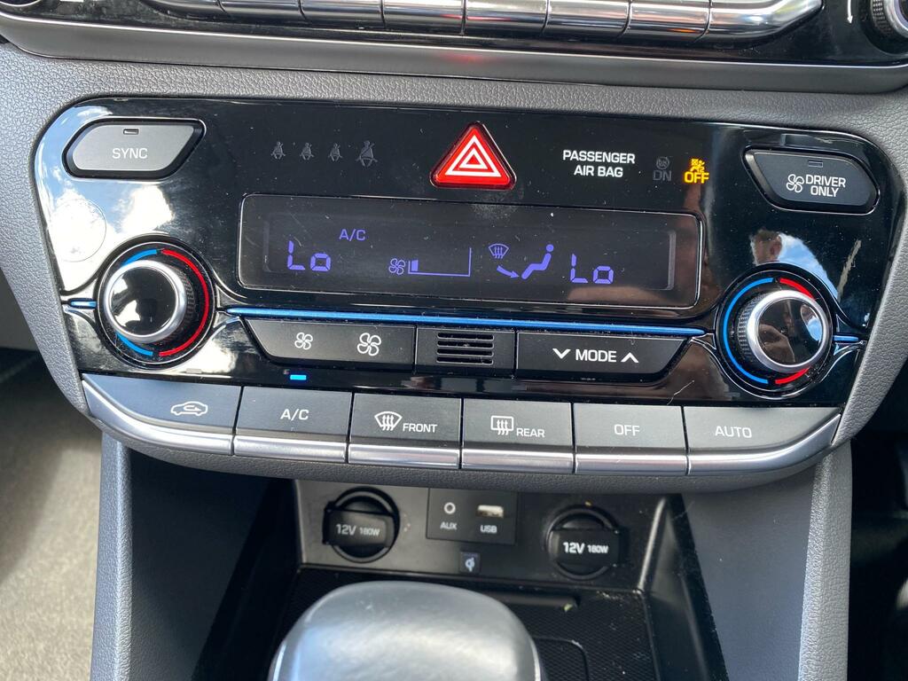 Hyundai Ioniq Hatchback White #24