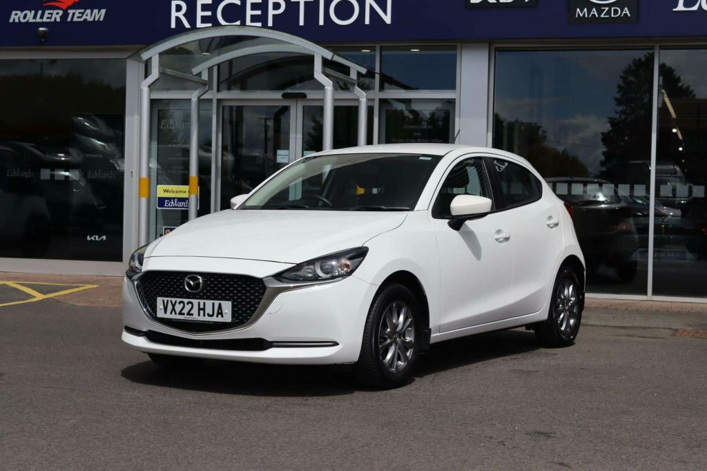 Mazda 2 1.5 Sav-g 75Ps Se-l White #5