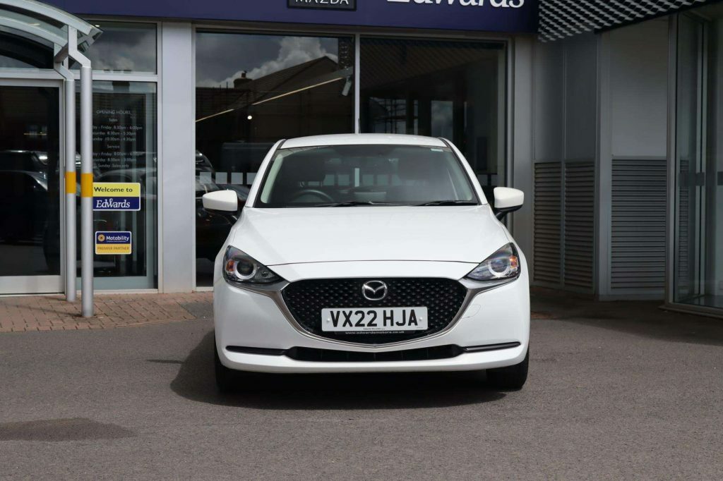 Mazda 2 1.5 Sav-g 75Ps Se-l White #3