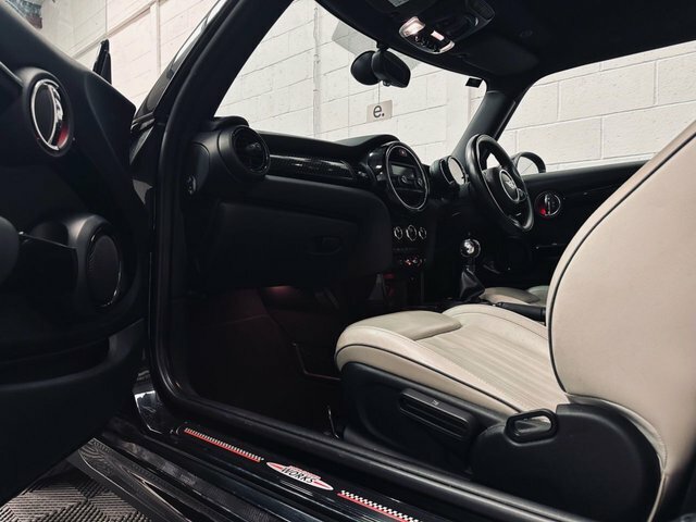 Mini Hatch 2.0 Cooper S Hatchback Euro 6 S DY67PBU Black #3