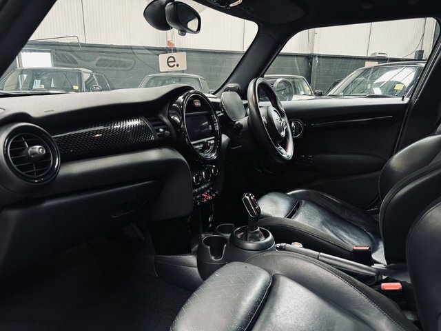 Mini Hatch 2.0 Cooper S Sport Hatchback Steptronic YB20YZO White #3