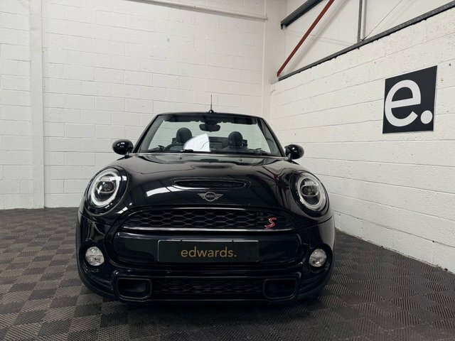 Mini Convertible 1.5 Cooper 134 Bhp Black #36