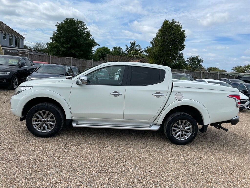 Mitsubishi L200 2.4 Di-d Dc Barbarian 4Wd Euro 6 WO17XYV #4