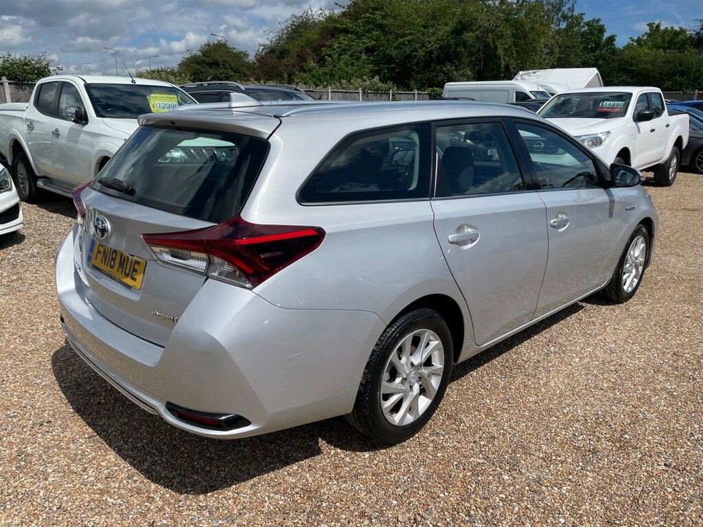 Toyota Auris 1.8 Vvt-h Icon Tech Touring Sports Cvt Euro 6 Ss  #5