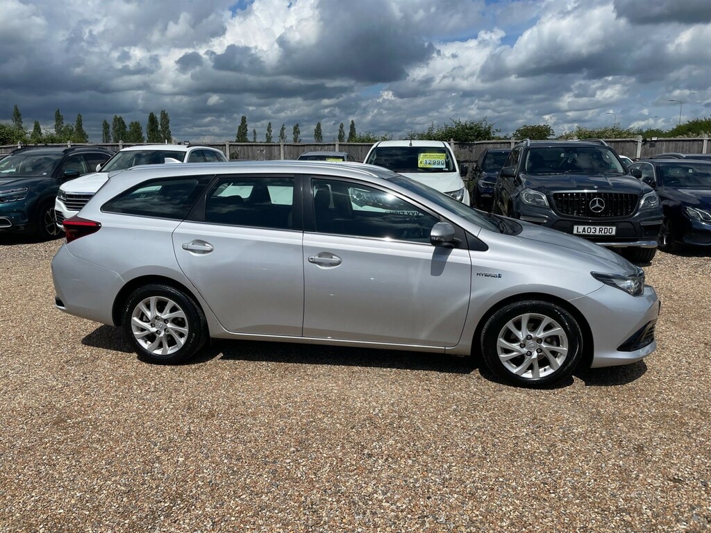 Toyota Auris 1.8 Vvt-h Icon Tech Touring Sports Cvt Euro 6 Ss  #6