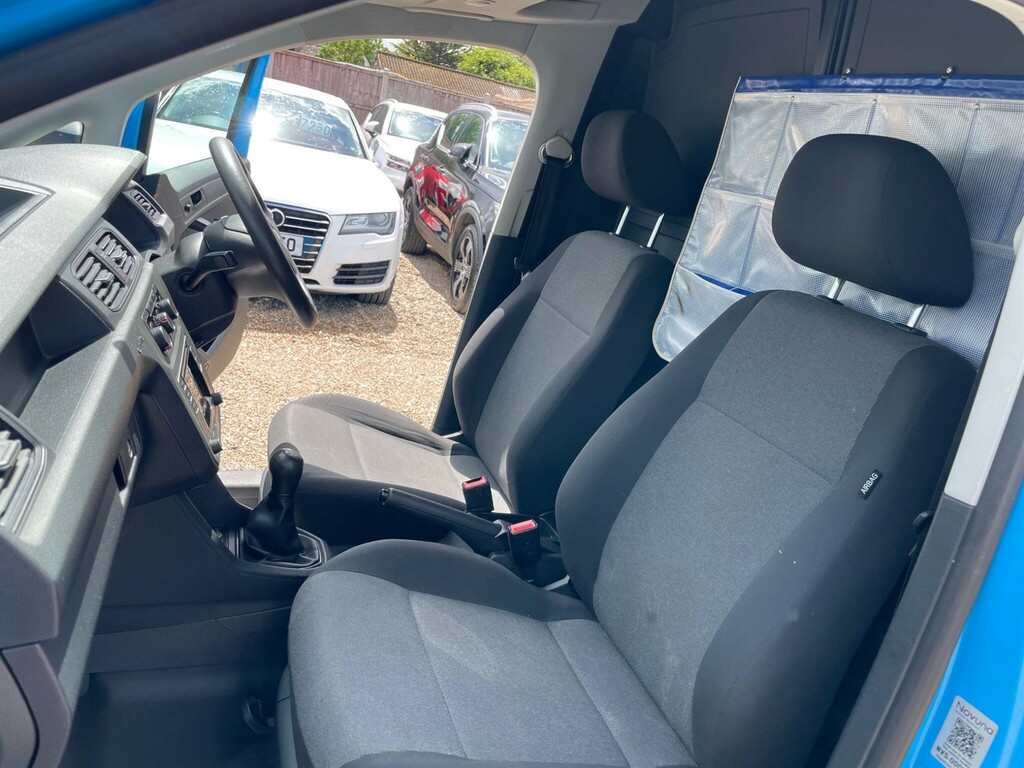 Volkswagen Caddy Maxi 2.0 Tdi Bluemotion Tech 150Ps Highline Van Dsg - 2 Brown #28