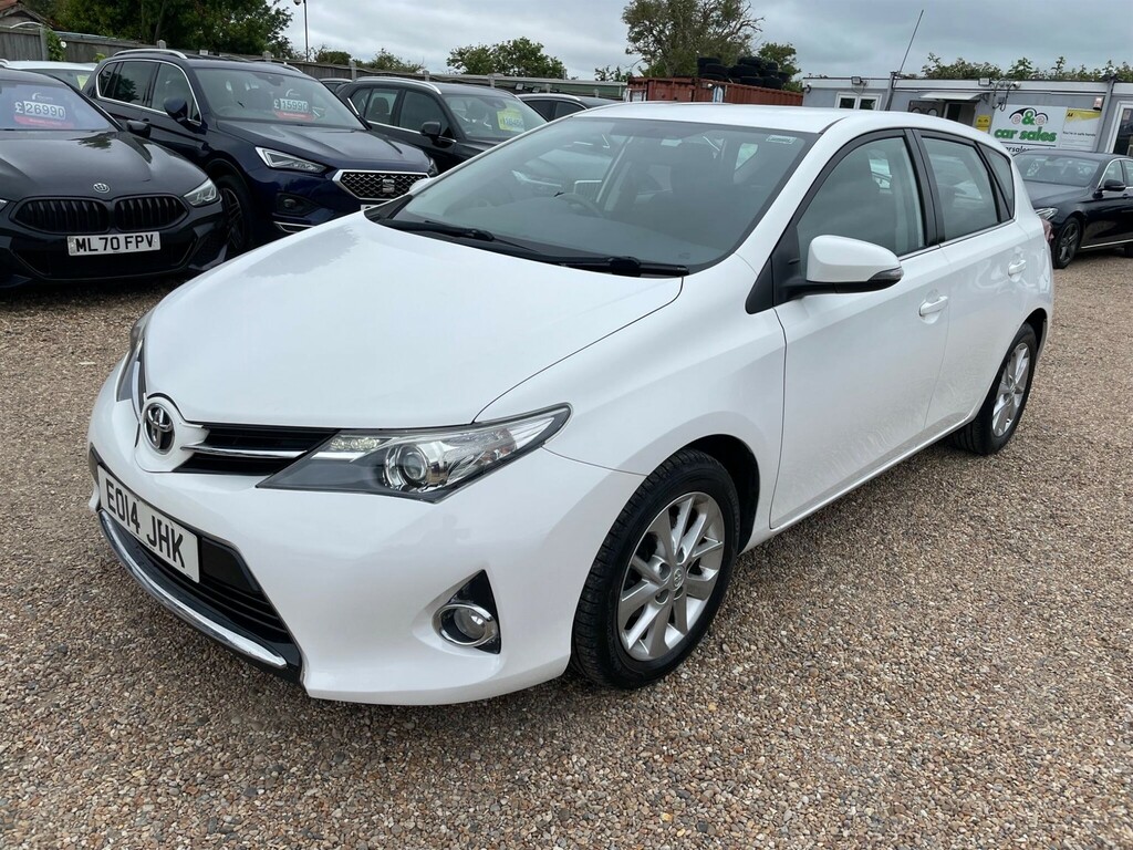 Toyota Auris 1.6 V-matic Icon Multidrive S Euro 5 #3