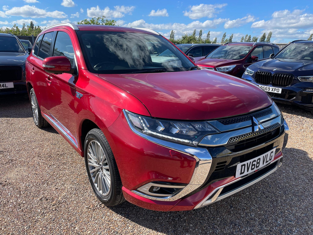Mitsubishi Outlander 2.4H Twinmotor 13.8Kwh 4H Cvt 4Wd Euro 6 Ss Red