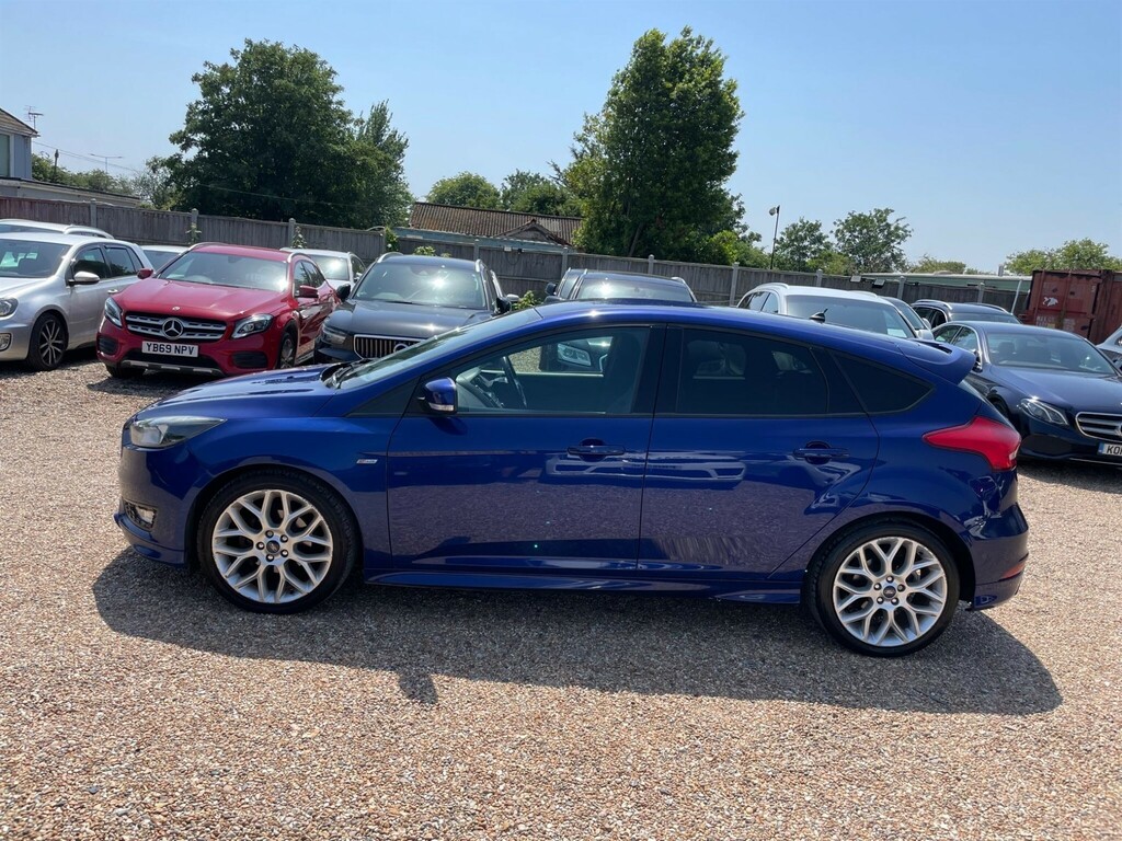 Ford Focus 1.5 Tdci St-line Euro 6 Ss WN17VND #4