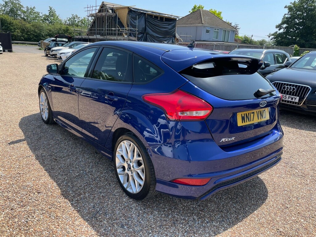 Ford Focus 1.5 Tdci St-line Euro 6 Ss WN17VND #5