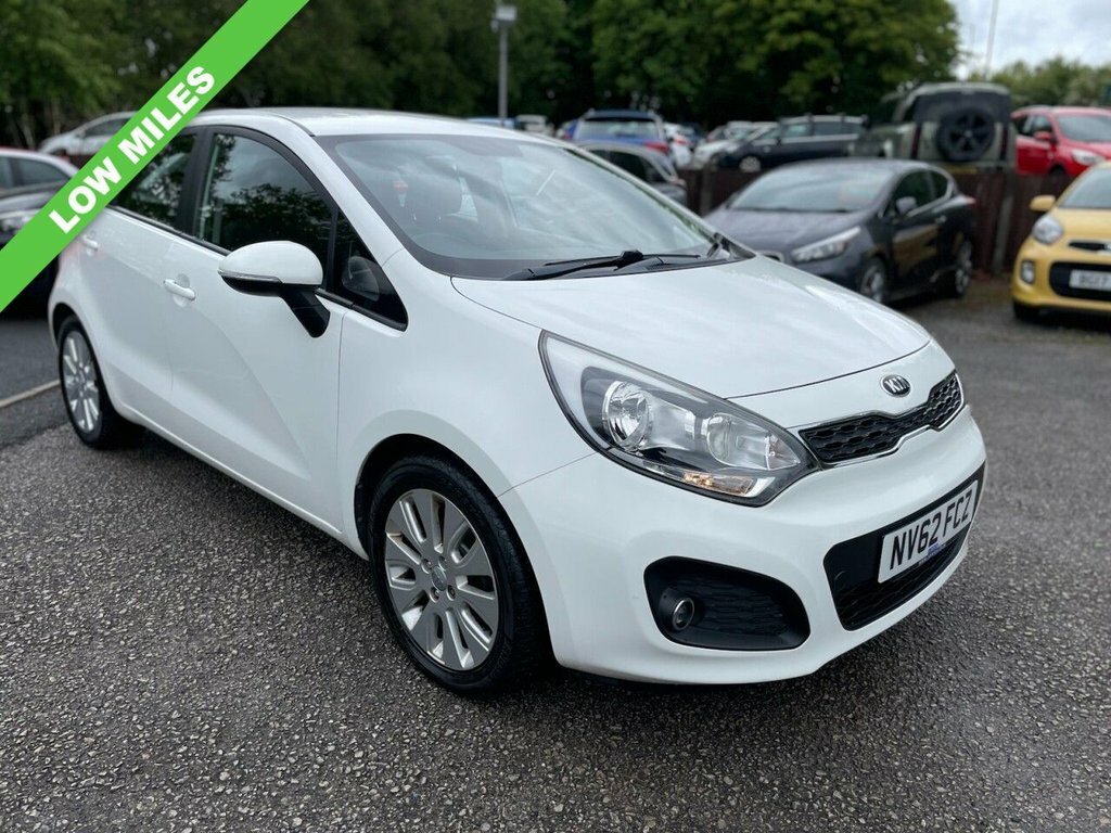 Kia RIO 1.3L 2 White
