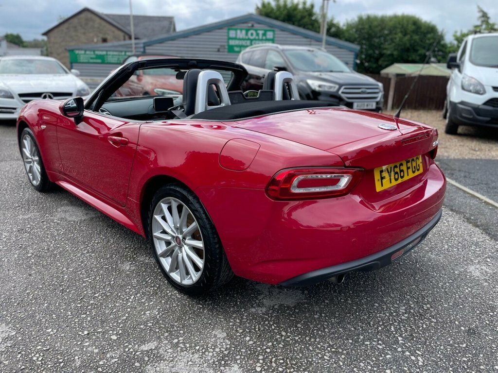 Fiat 124 Spider 1.4L Lusso Red #6