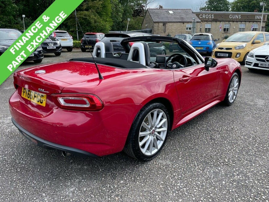 Fiat 124 Spider 1.4L Lusso Red #4