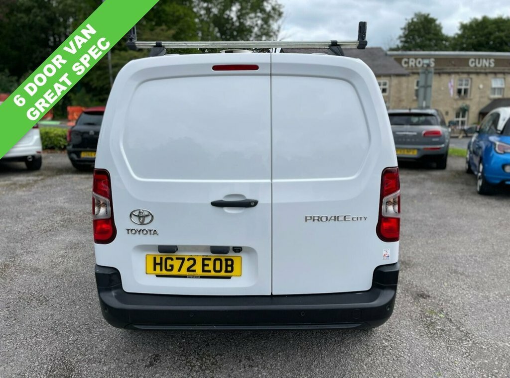Toyota Proace City 1.5L Icon White #4