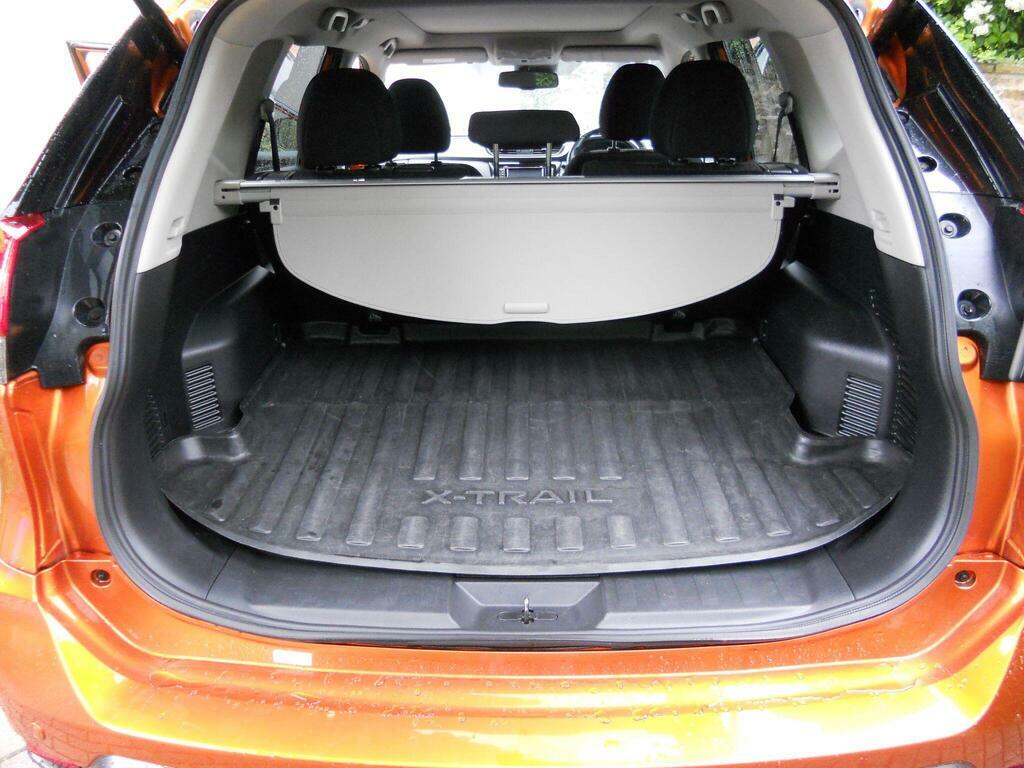 Nissan X-Trail Tekna Grey #25