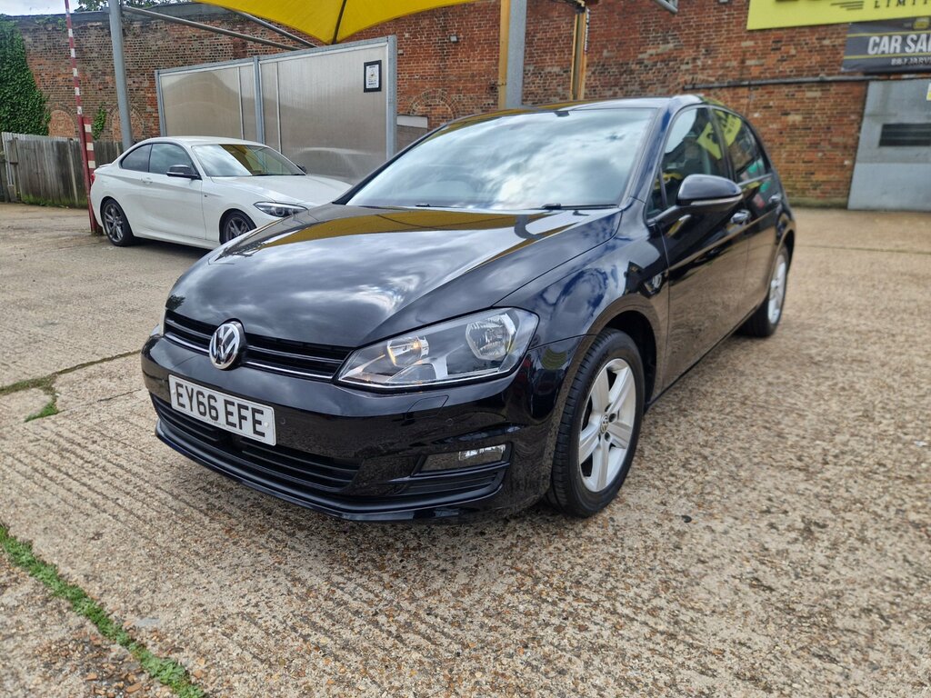 Volkswagen Golf 1.4 Tsi Bluemotion Tech Match Edition Hatchback Black #3