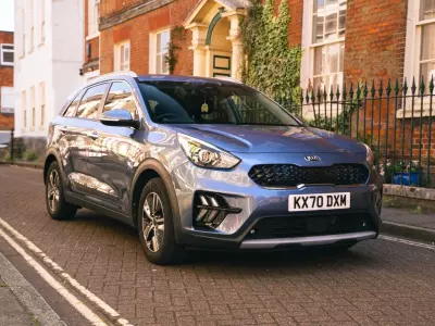 Kia Niro 1.6 Gdi 8.9Kwh 3 Suv Plug-in Hybrid Dct KX70DXM Blue
