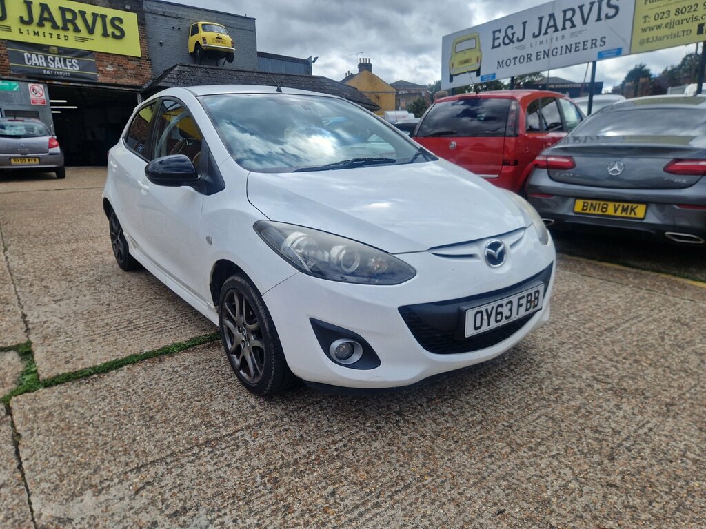 Mazda 2 1.3 Venture Hatchback Euro 5 84 White