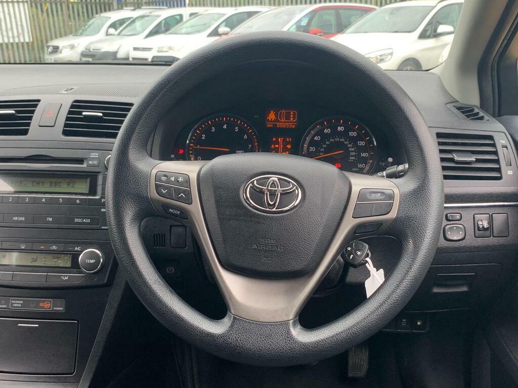 Toyota Avensis 2.0 D-4d Tr Nav Blue #40
