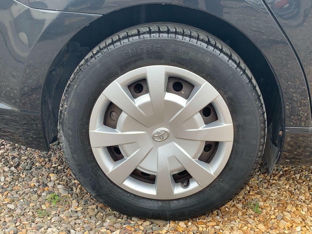 Toyota Avensis 2.0 D-4d Tr Nav Blue #31