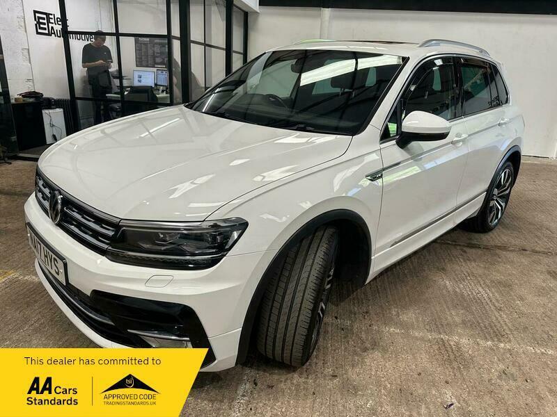 Volkswagen Tiguan 2.0 Tdi Bluemotion Tech R-line Dsg 4Motion Euro 6 NA17HYS White #3