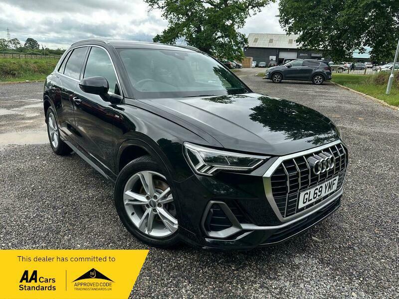 Audi Q3 S Line Black