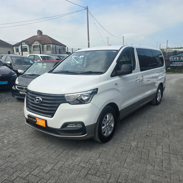 Hyundai I800 Se Crdi White #6