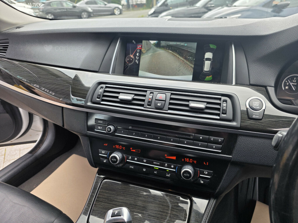 BMW 5 Series Saloon Grey #11