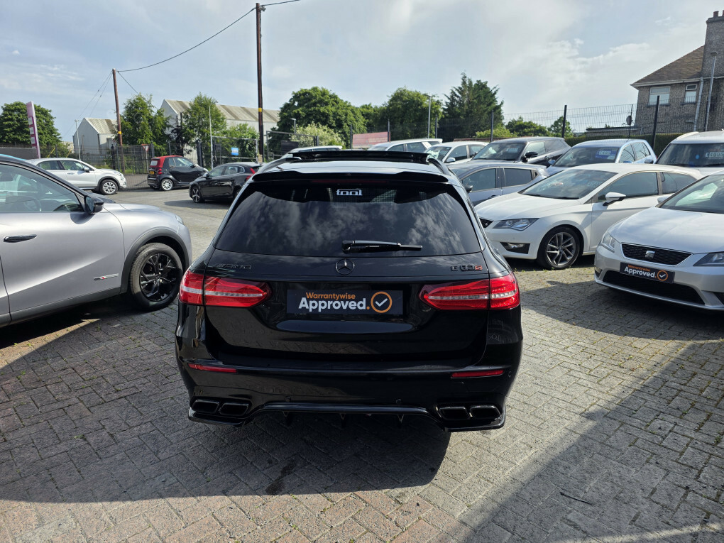Mercedes-Benz E Class Amg E 63 Premium 4Matic Black #5