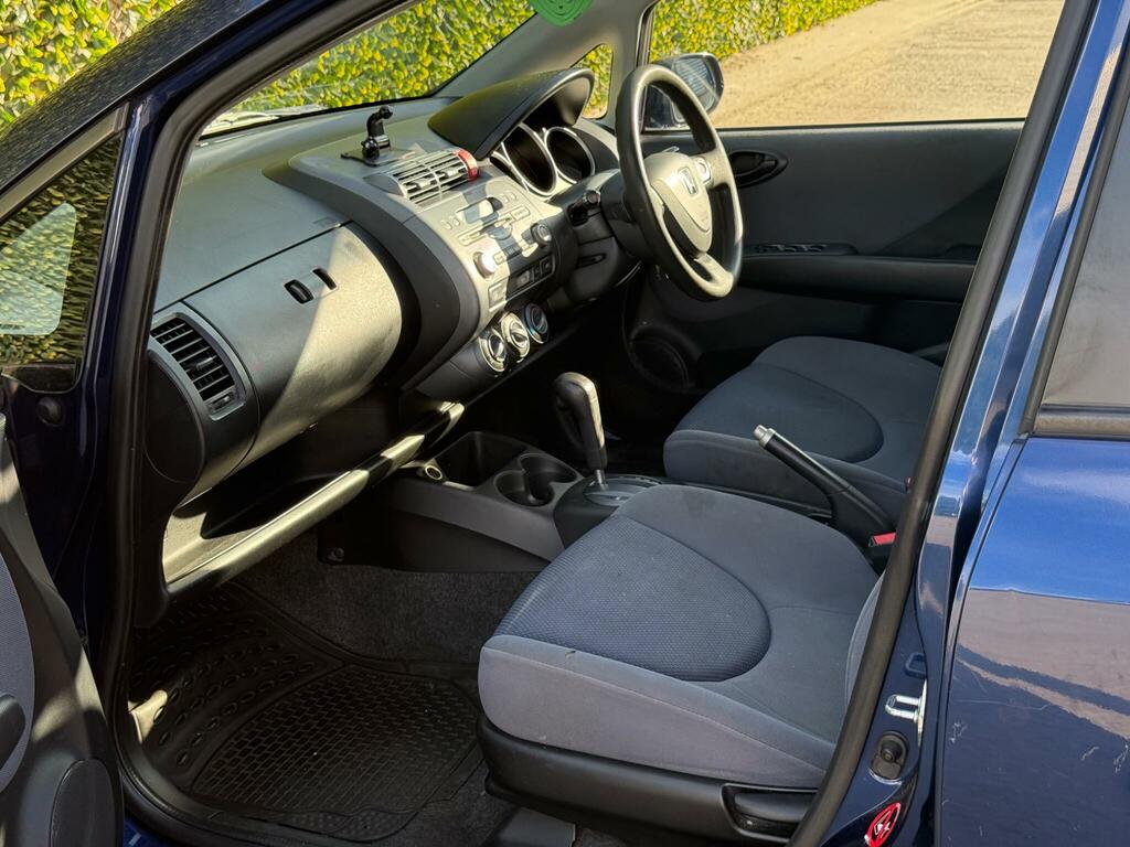 Honda Jazz 1.4 I-dsi Se Cvt-7 Silver #37