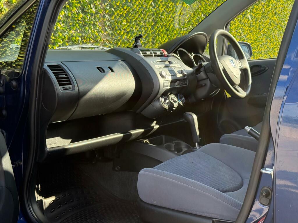 Honda Jazz 1.4 I-dsi Se Cvt-7 Silver #19