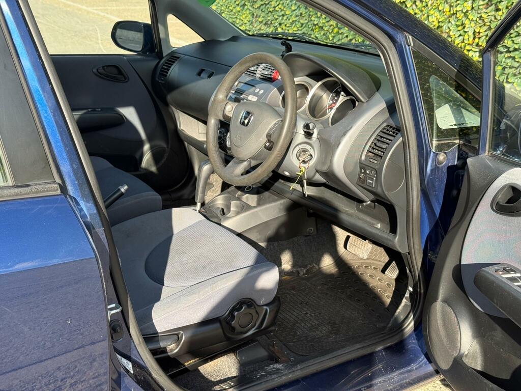 Honda Jazz 1.4 I-dsi Se Cvt-7 Silver #24
