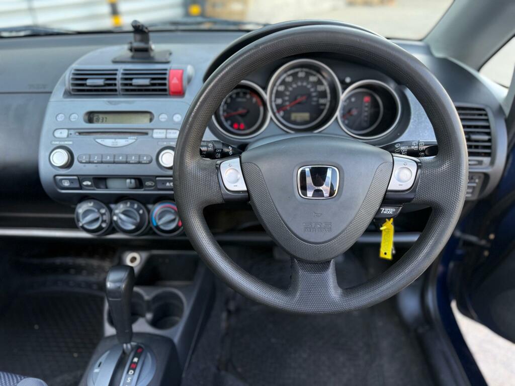 Honda Jazz 1.4 I-dsi Se Cvt-7 Silver #33