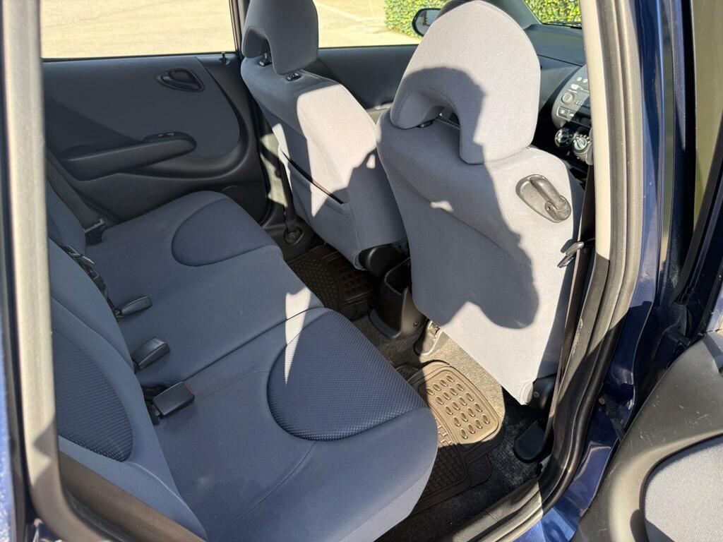 Honda Jazz 1.4 I-dsi Se Cvt-7 Silver #29