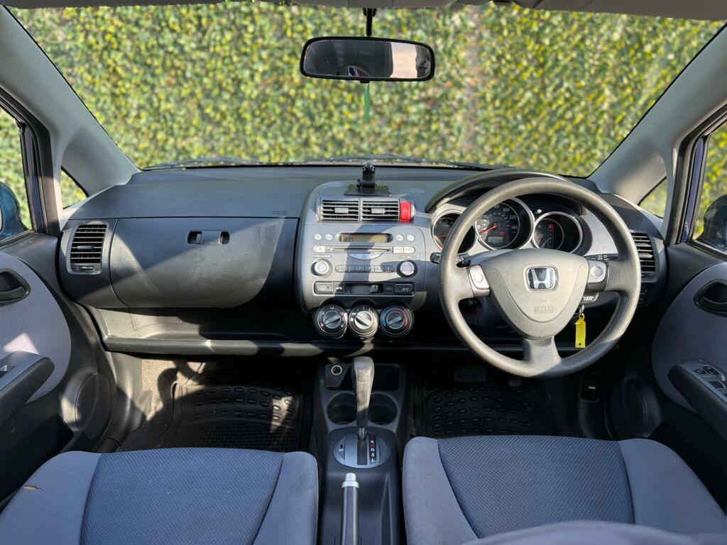 Honda Jazz 1.4 I-dsi Se Cvt-7 Silver #22