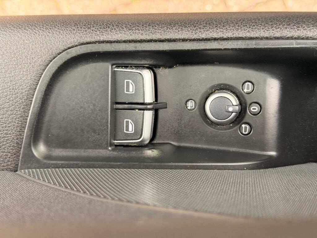 Audi A3 2.0 Tdi Se 148 Bhp Black #25