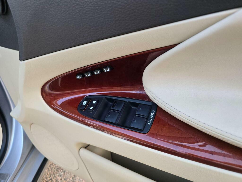 Lexus GS 3.4 L White #71