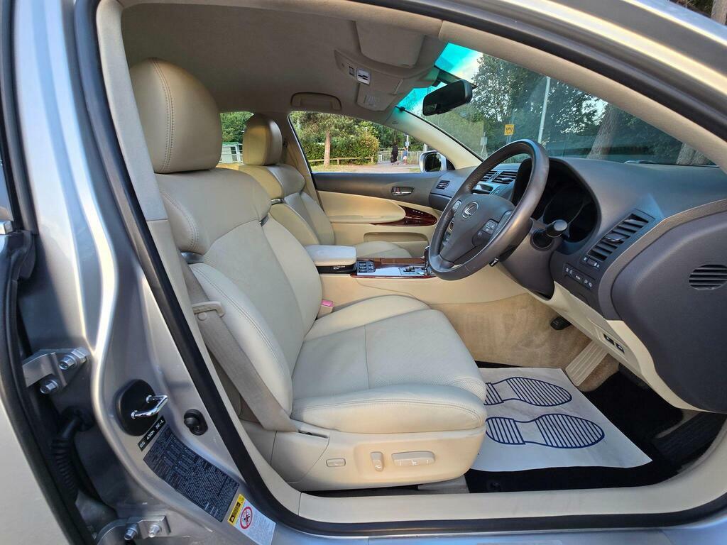 Lexus GS 3.4 L White #98