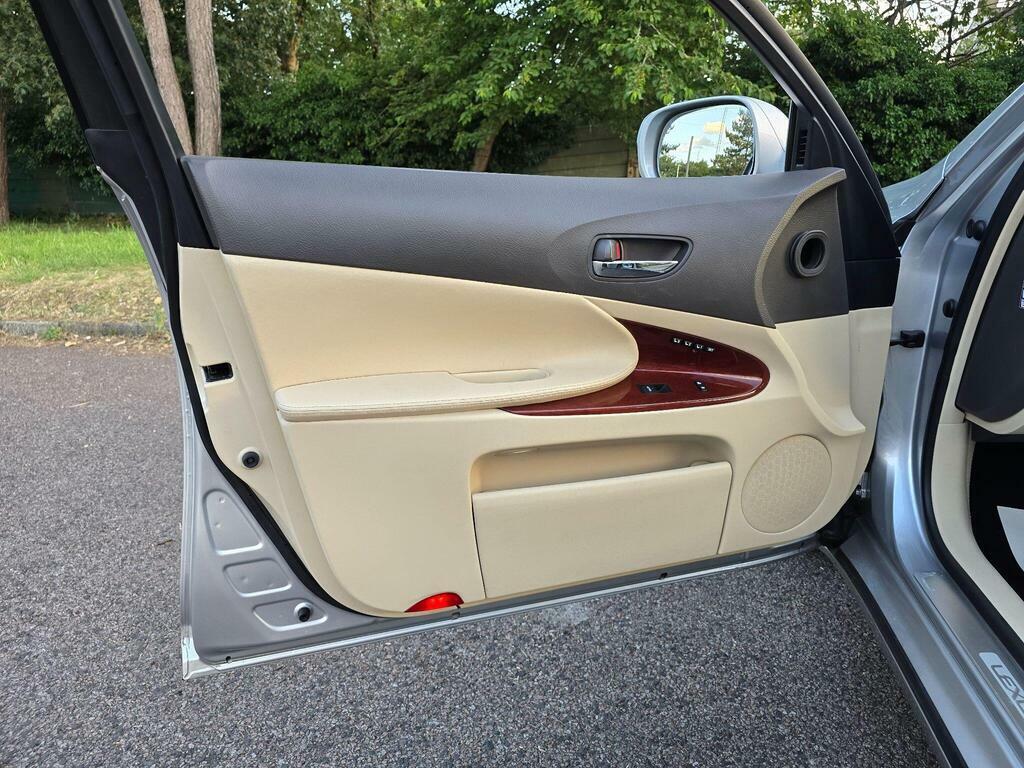 Lexus GS 3.4 L White #51