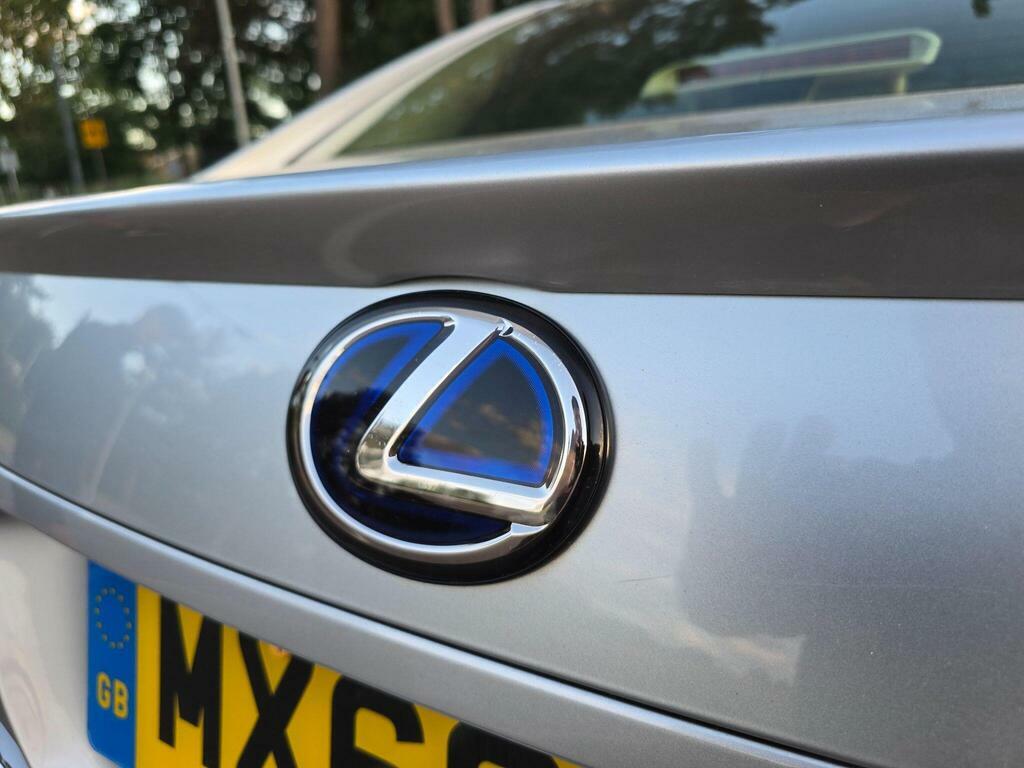 Lexus GS 3.4 L White #94