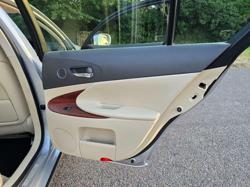 Lexus GS 3.4 L White #54