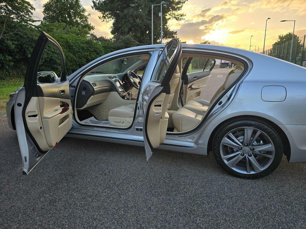 Lexus GS 3.4 L White #55