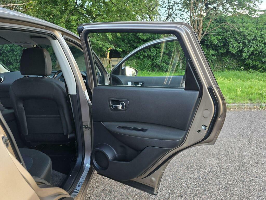 Nissan Qashqai Hatchback Dci N-tec Plus 2012 White #49